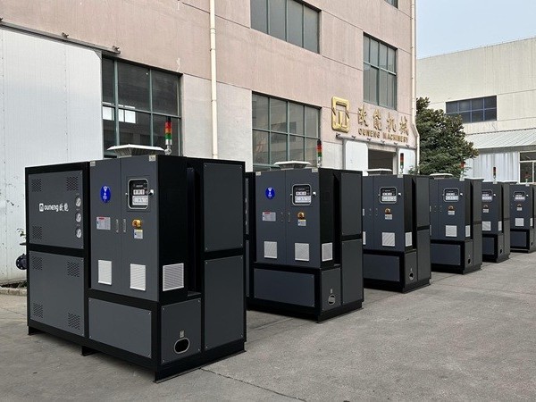 瀝青攪拌站用電導(dǎo)熱油爐有哪些優(yōu)勢？